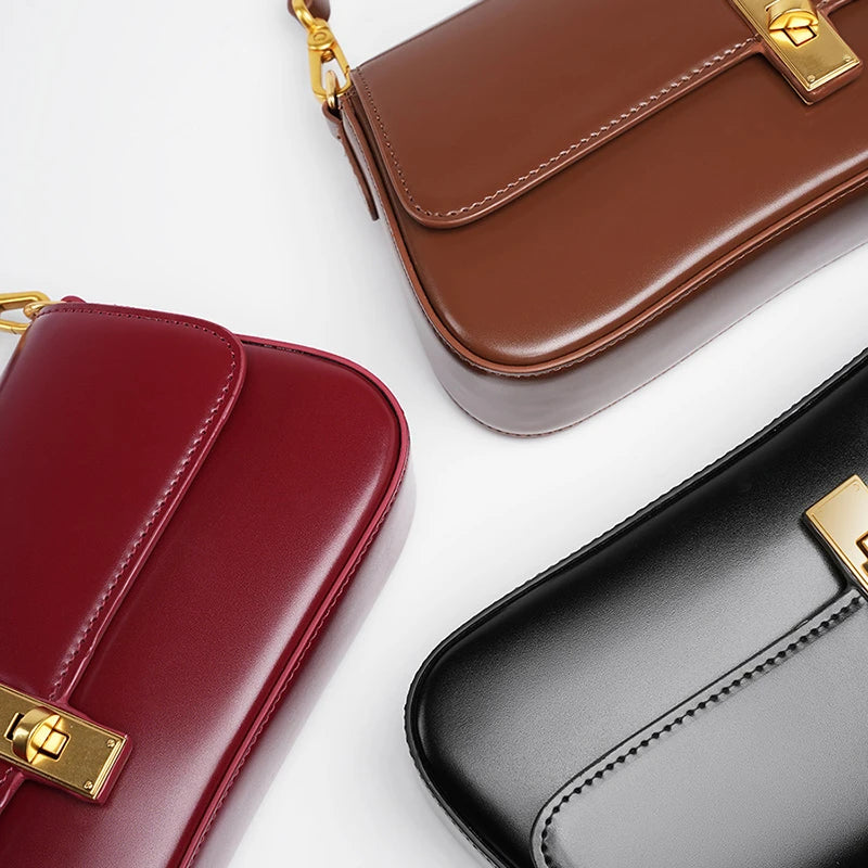 Elegant Leather Underarm Bag – Luxury Women’s Crossbody Saddle Handbag