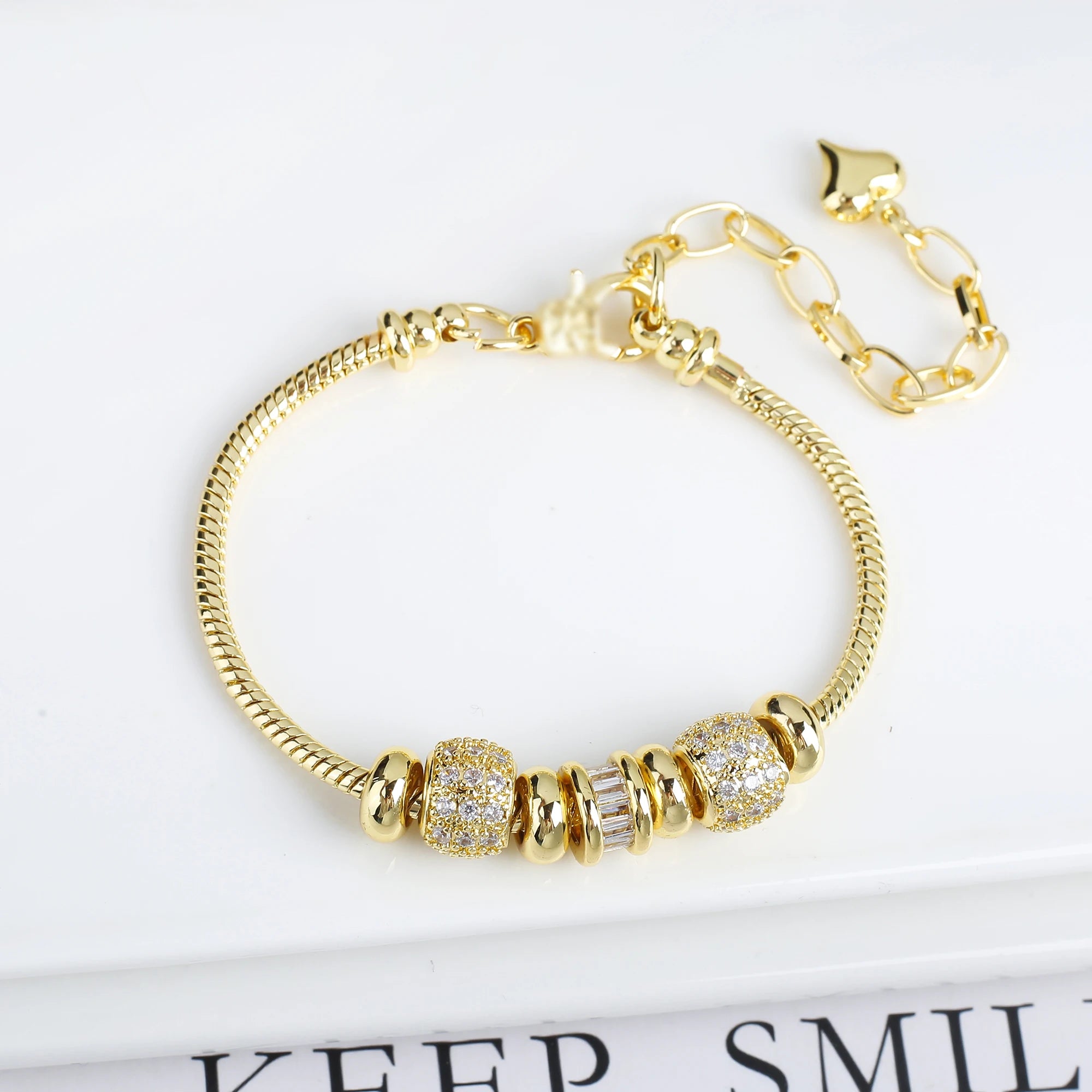 5-Leaf Clover Woven Chain Bracelet – Women’s Luxury Jewelry