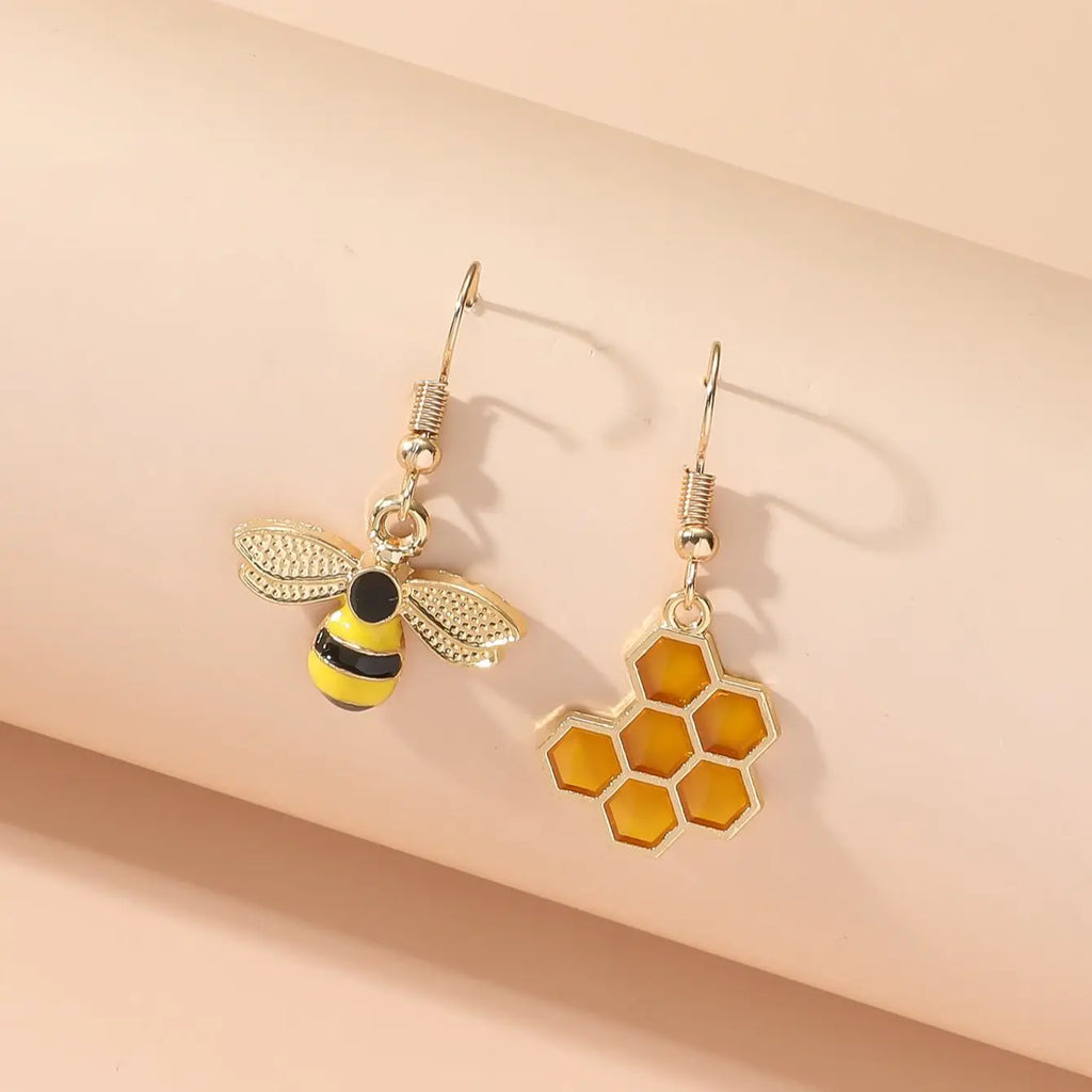 Abeille Dorée – Bee Drop Earrings