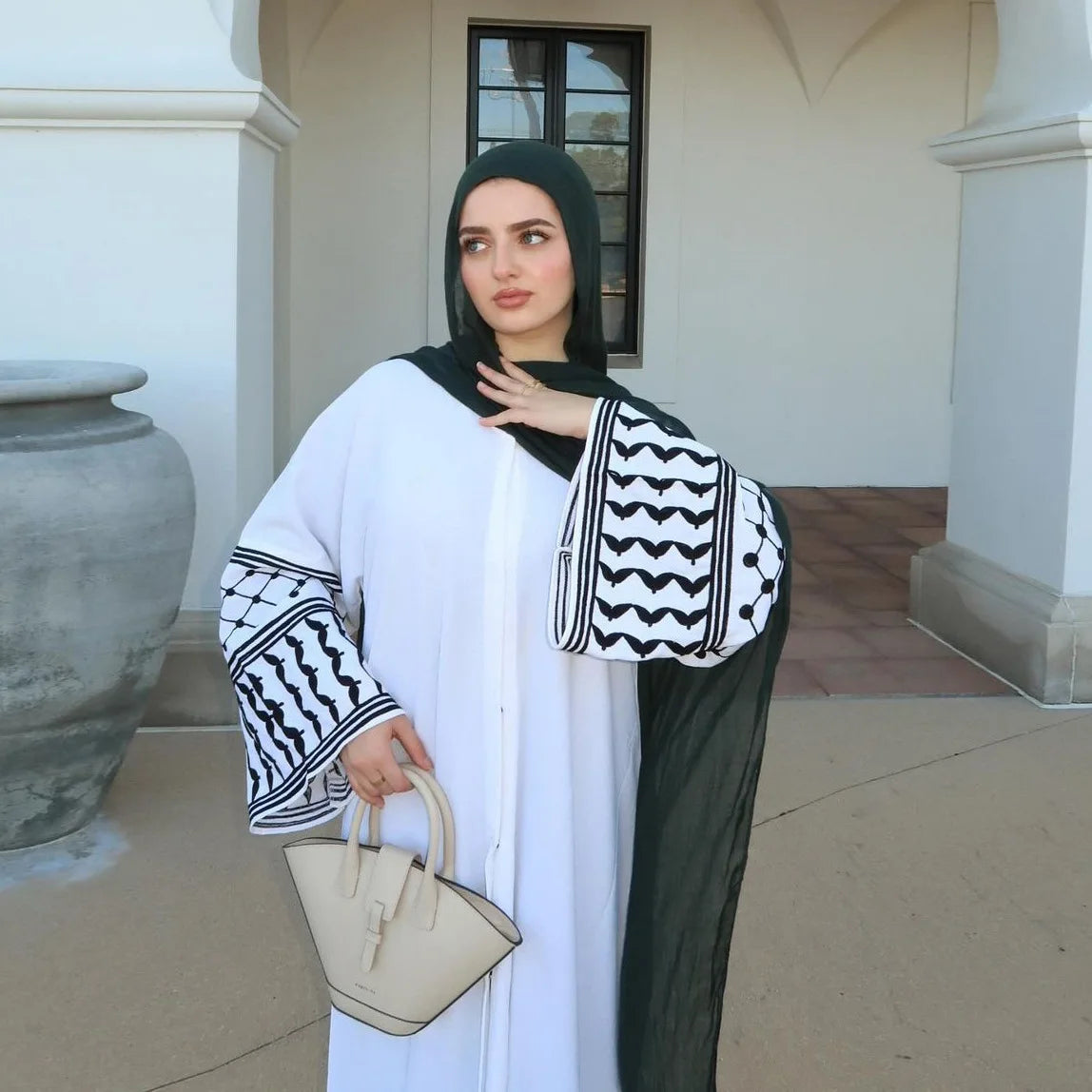 Embroidered Muslim Abaya – Middle Eastern Loose Cardigan Robe for Women