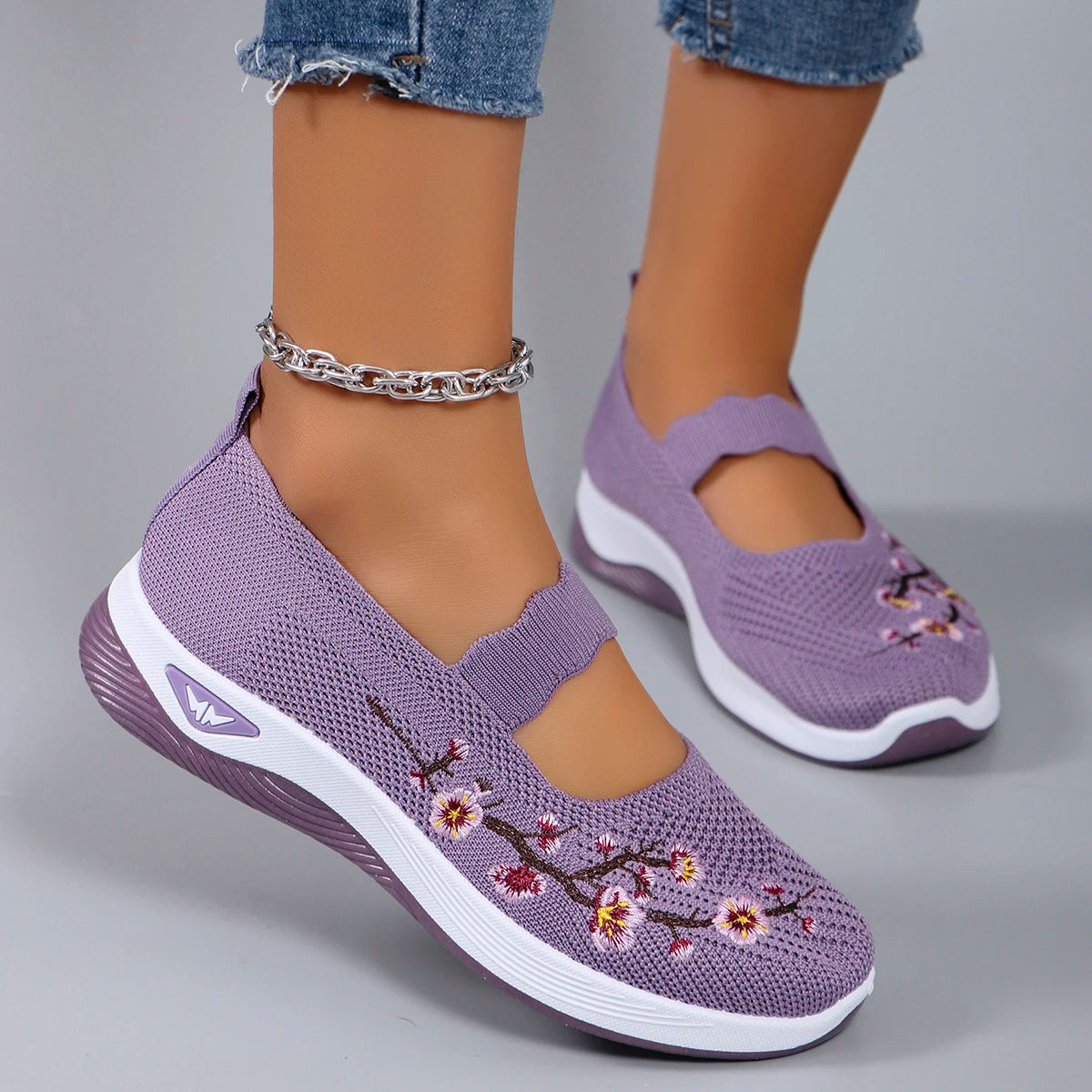 Women’s Summer Breathable Mesh Flat Sneakers – Casual Sports Shoes