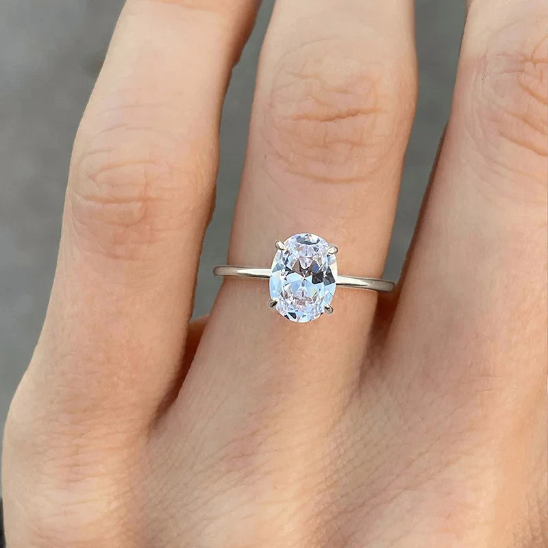 Éclat d’Amour – Sterling Silver Oval Zircon Ring