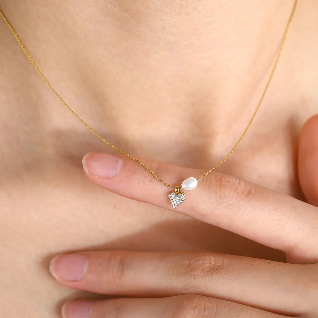 Cœur d’Or – Elegant Crystal Heart Necklace & Bracelet Set