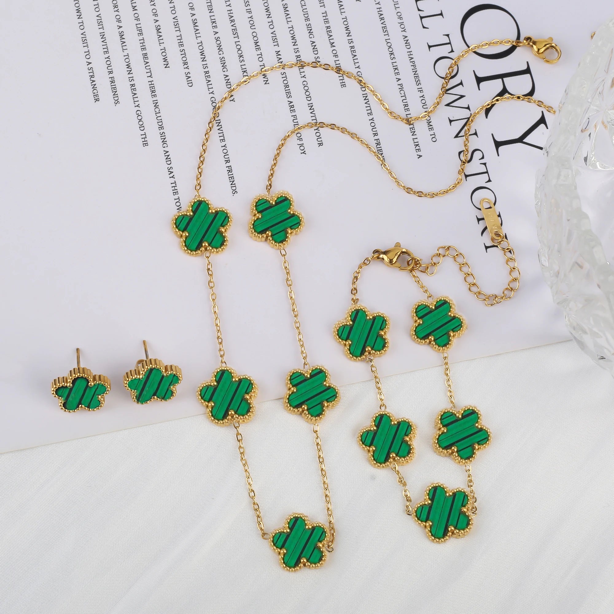 Fleur de Grace – 18K Gold Plated Clover Jewelry Set