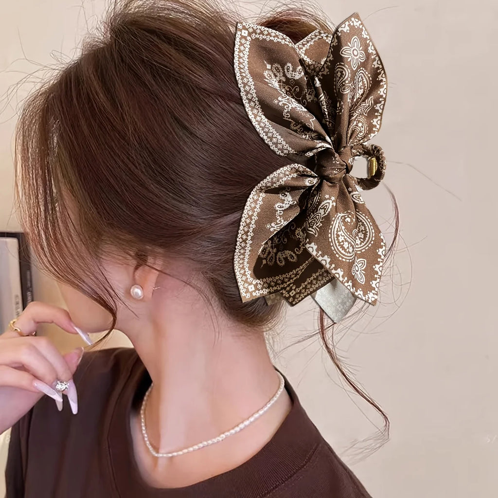 Brown Cashew Flower Hair Clip – Elegant Shark Clip for Women