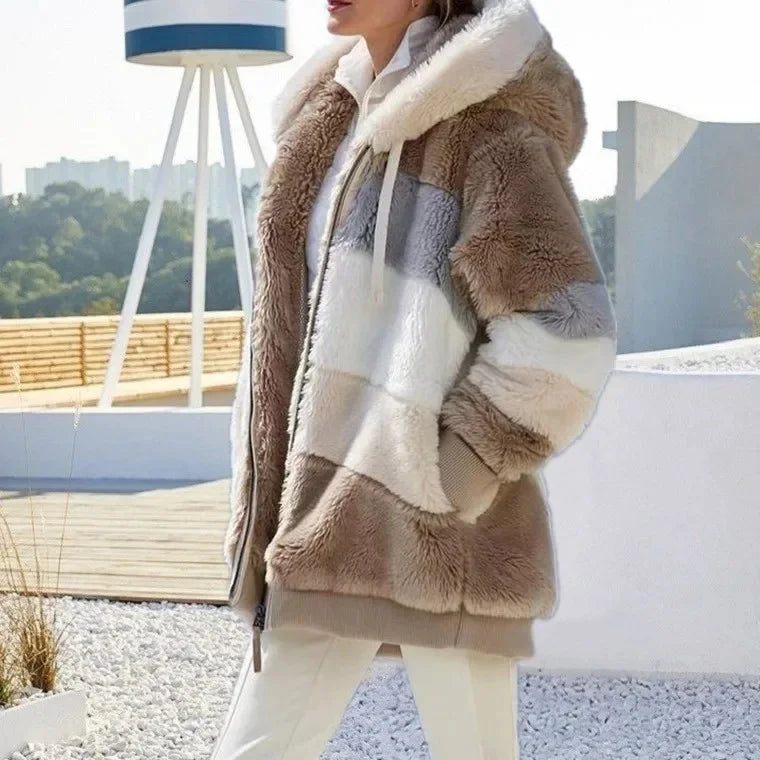 Veste Femme Oversize Polaire – Capuche, Zippée, Poches, Patchwork, Automne/Hiver, Confortable