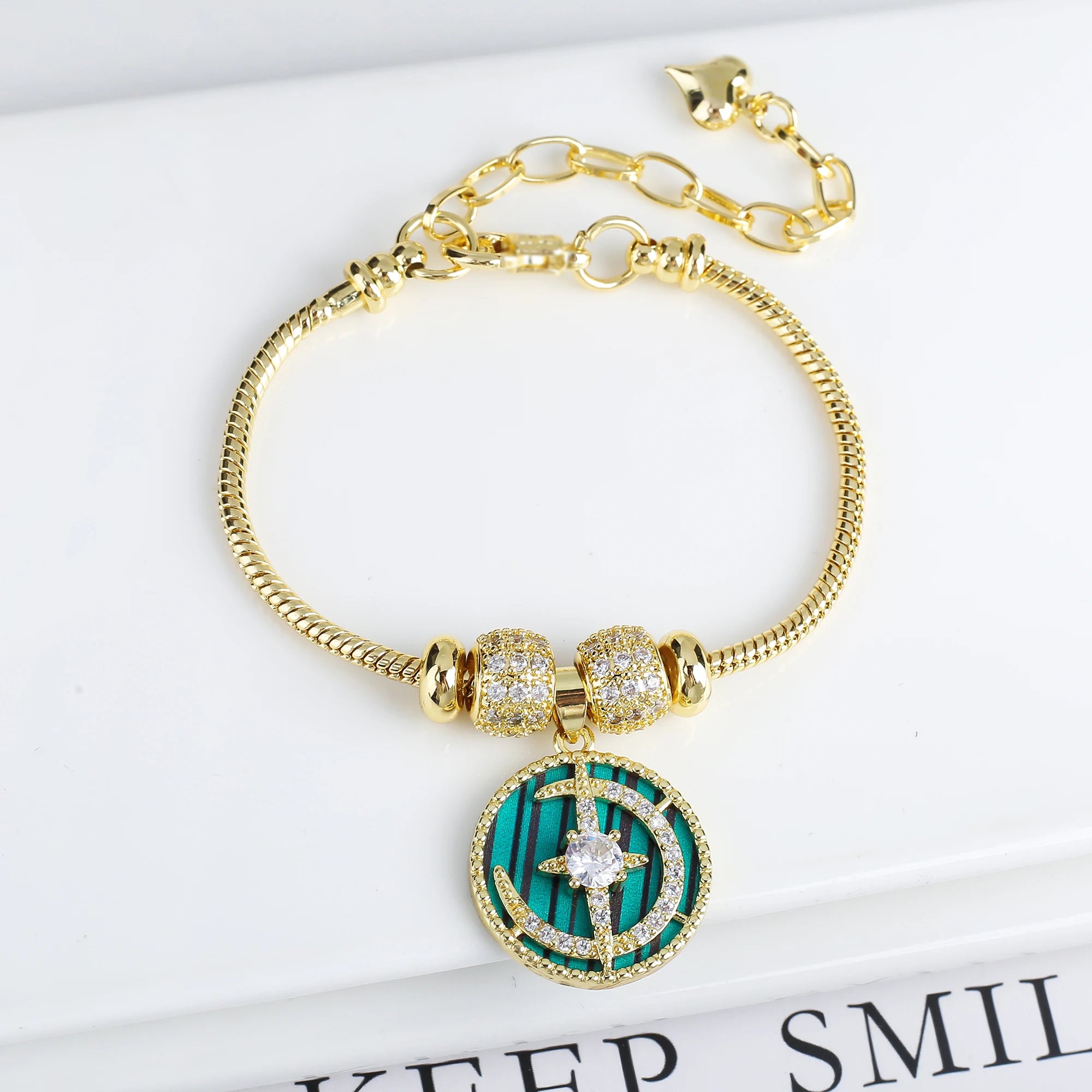 5-Leaf Clover Woven Chain Bracelet – Women’s Luxury Jewelry