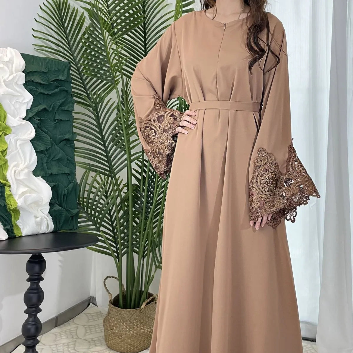 Plus Size Dubai Abaya – Lace Floral Long Sleeve Kaftan Dress for Muslim Women