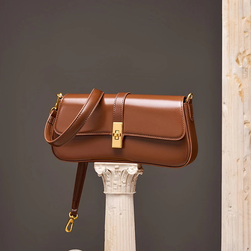 Elegant Leather Underarm Bag – Luxury Women’s Crossbody Saddle Handbag