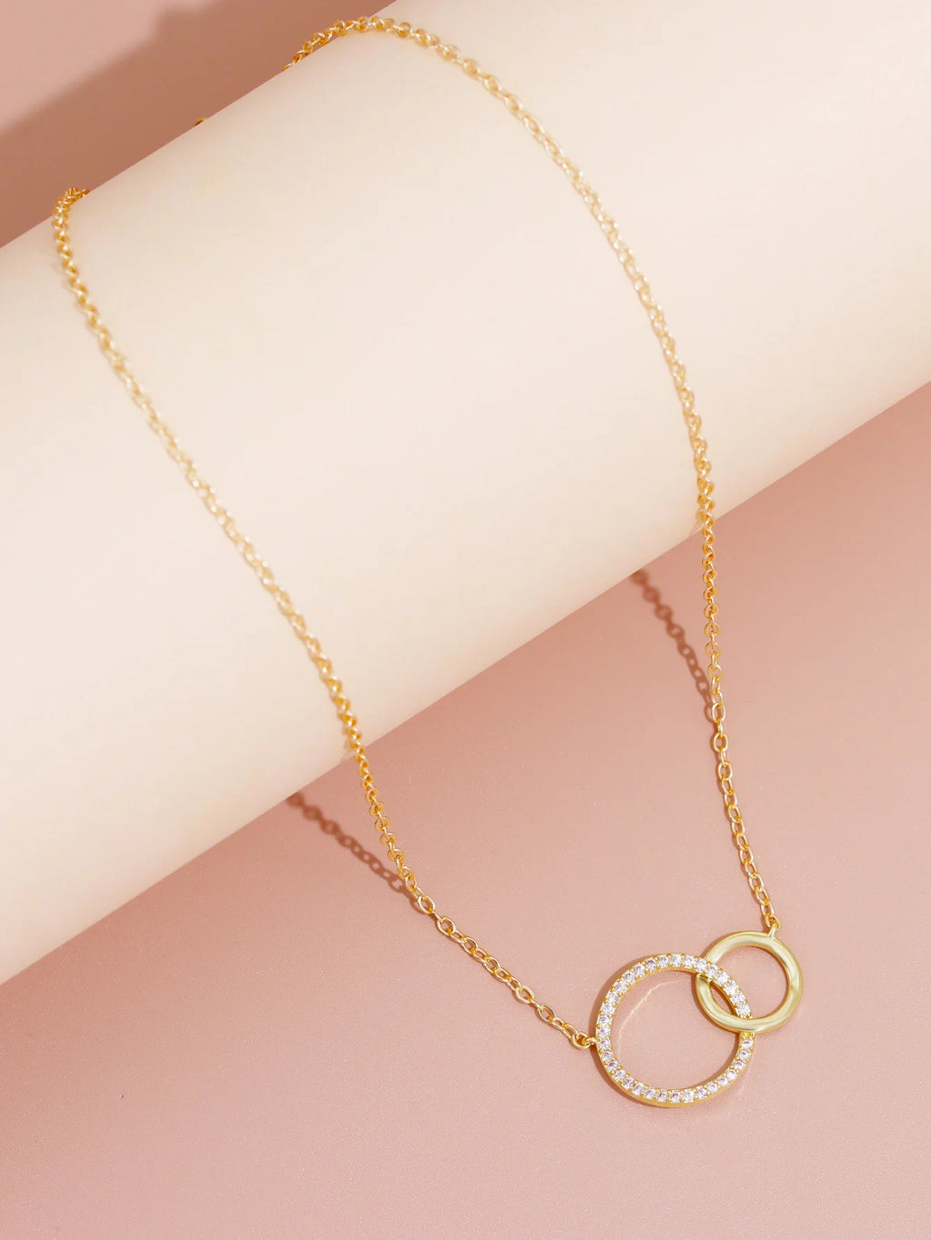 Cercle Duo – Minimalist Pendant Necklace