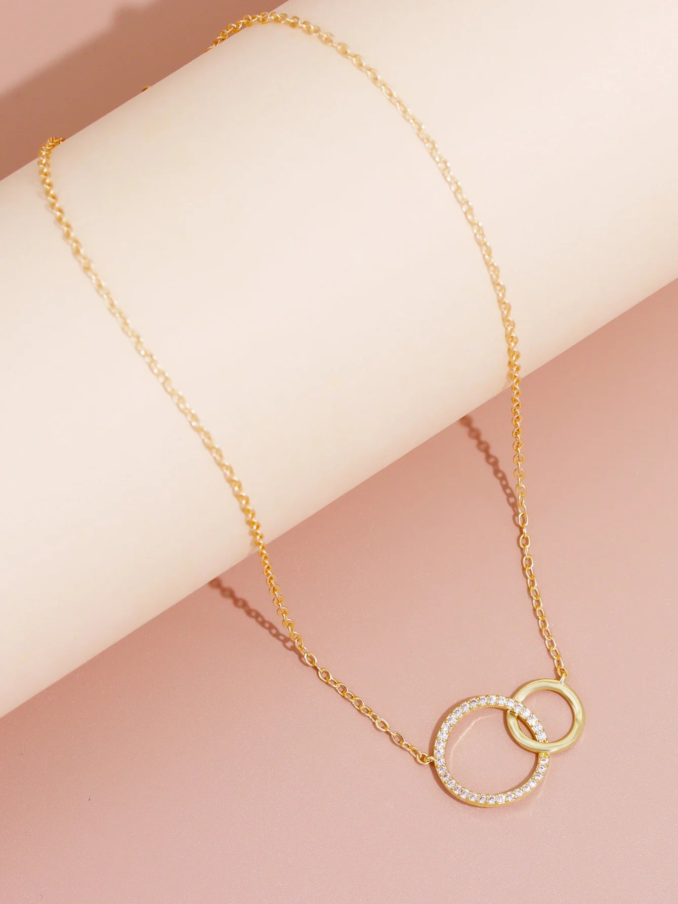Cercle Duo – Minimalist Pendant Necklace