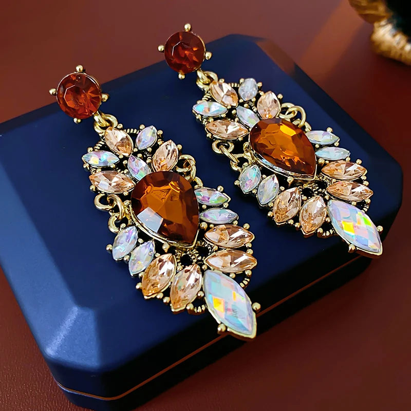 Feuille de Luxe – Leaf Rhinestone Earrings