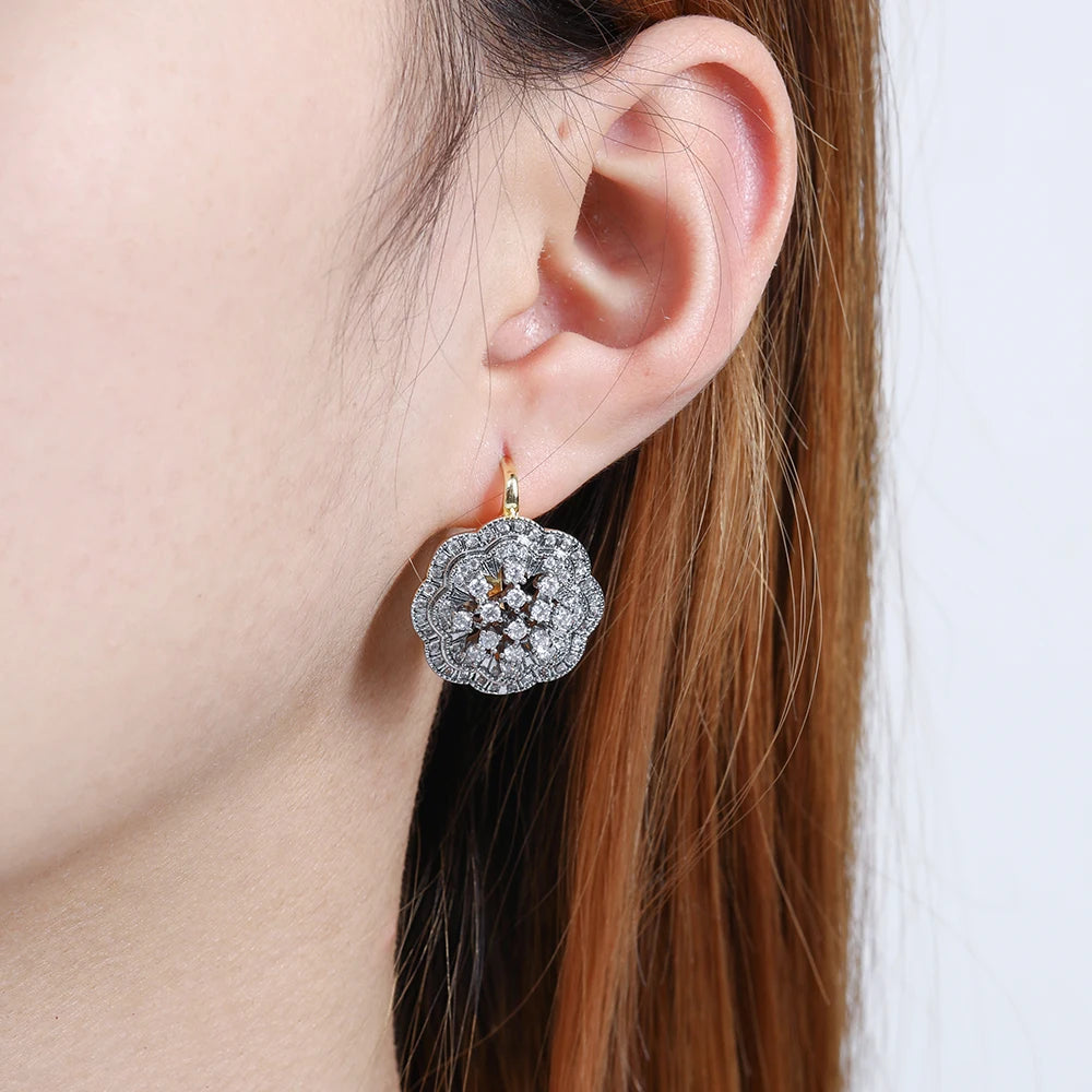 Large Two-Color Hollow Flower Earrings – 14K Gold Plated