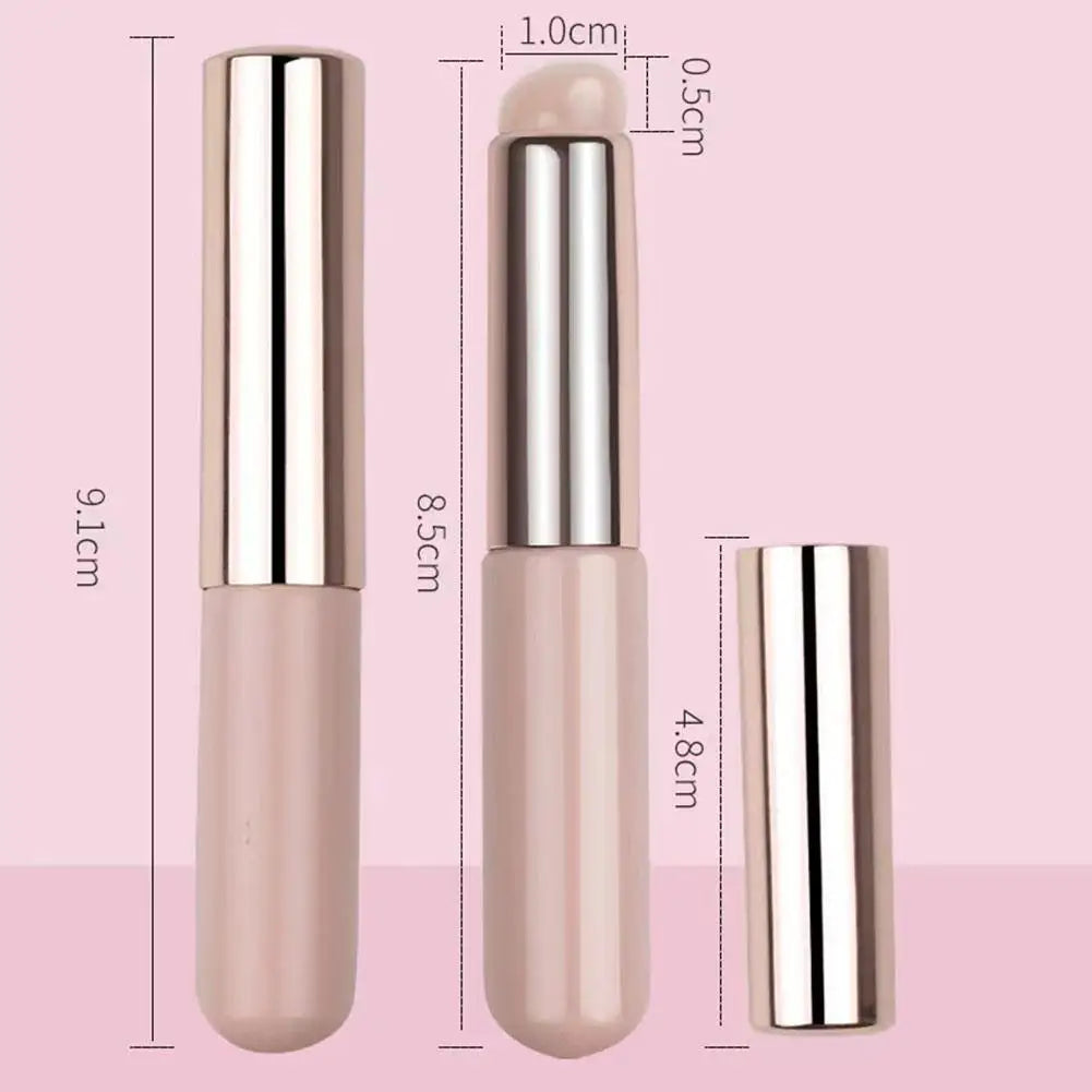 Silicone Lip Brush – Soft Round Head, Fingertip Design, With Cover, Durable