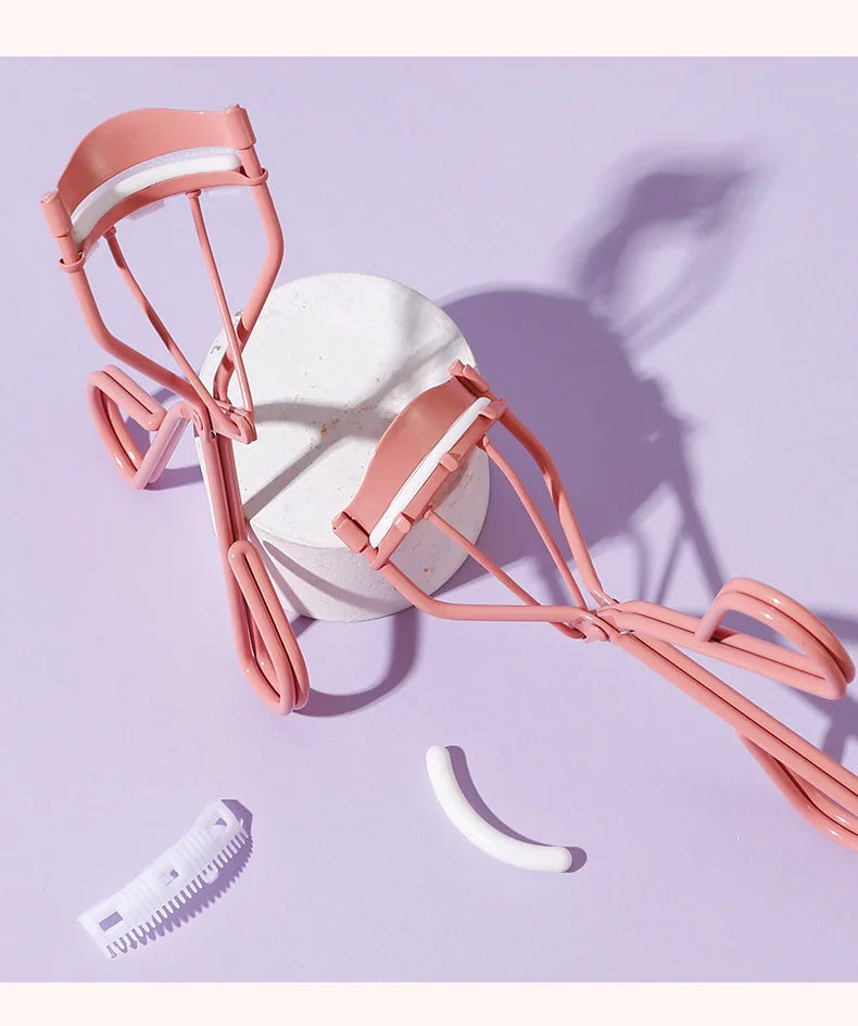 Eyelash Curler Comb – Fits All Eye Shapes, Lash Lift Clip, Includes 1 Silicone Refill Pad