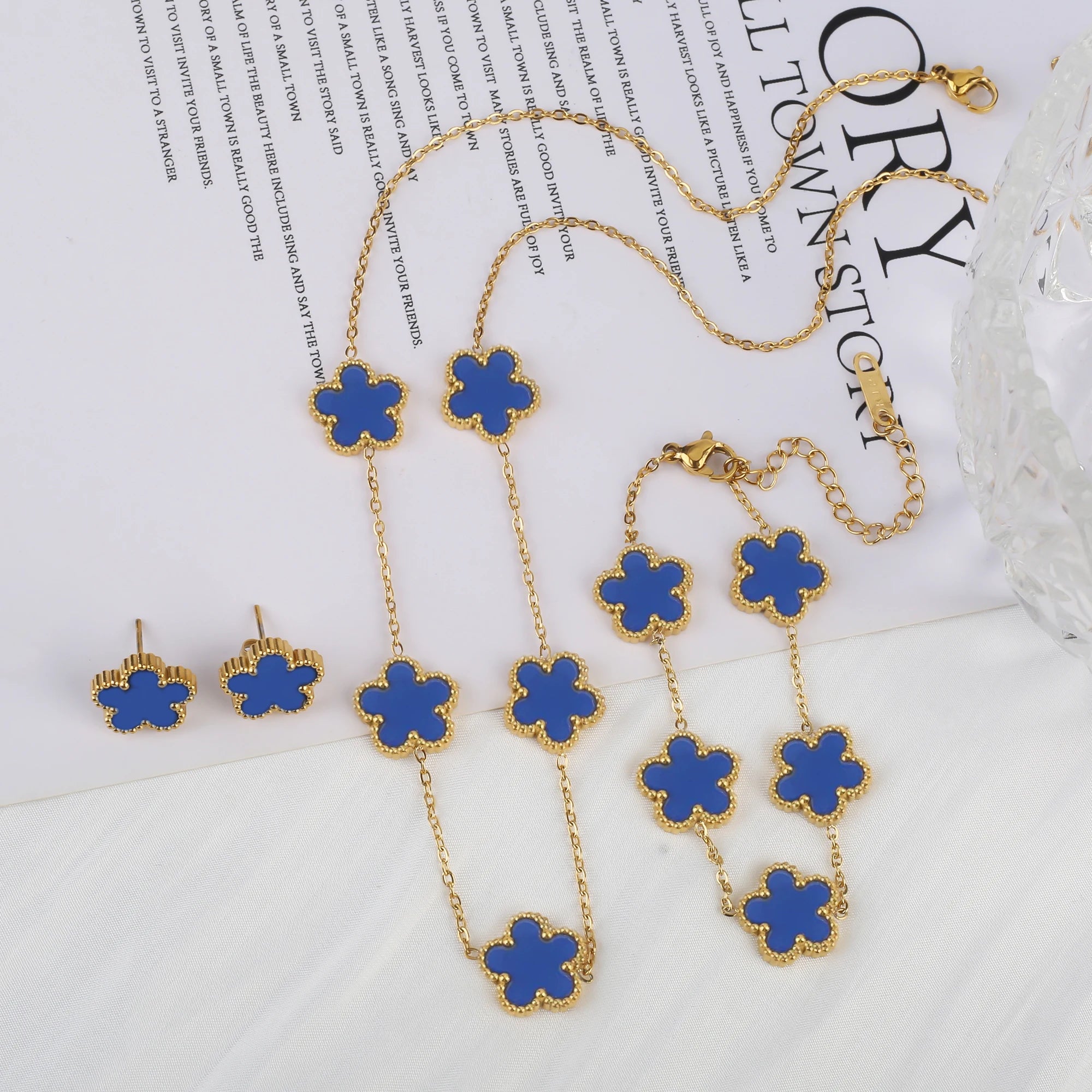 Fleur de Grace – 18K Gold Plated Clover Jewelry Set