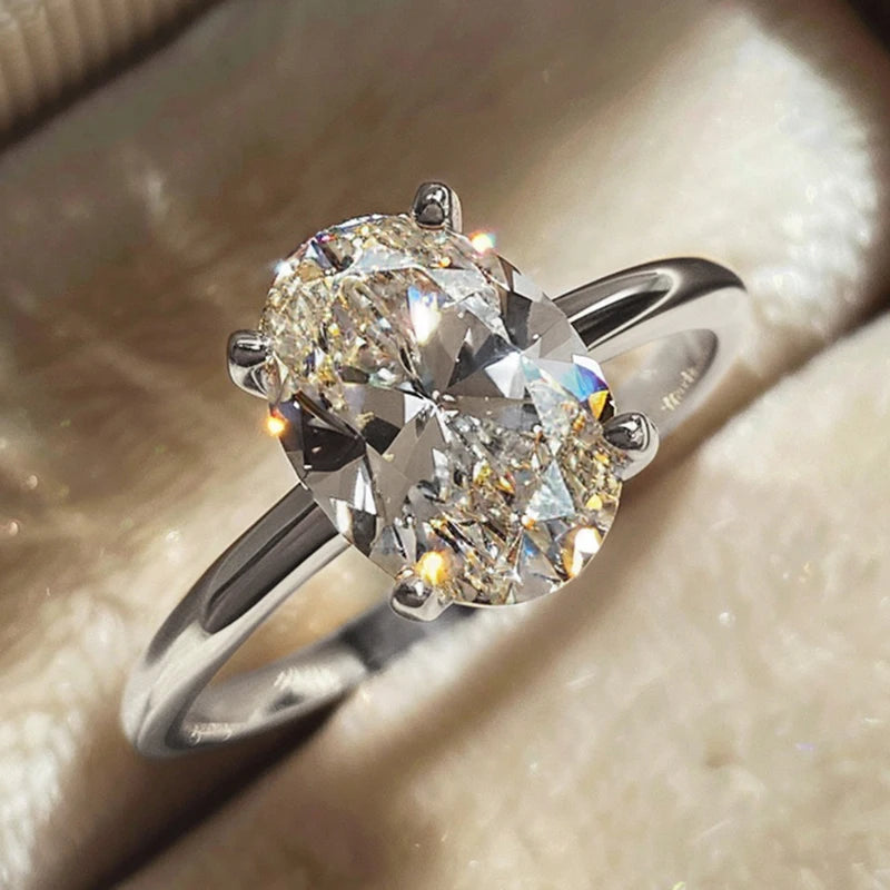 Éclat d’Amour – Sterling Silver Oval Zircon Ring