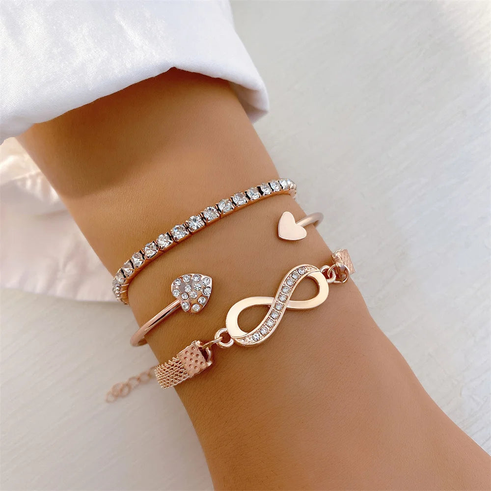 Cœur Éternel – Vintage Heart Crystal Bracelet Set