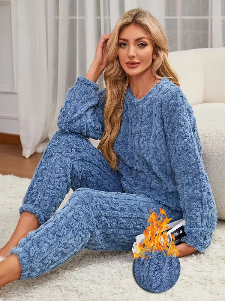 Women’s Autumn-Winter Fleece Pajama Set – Long Sleeve & Pants