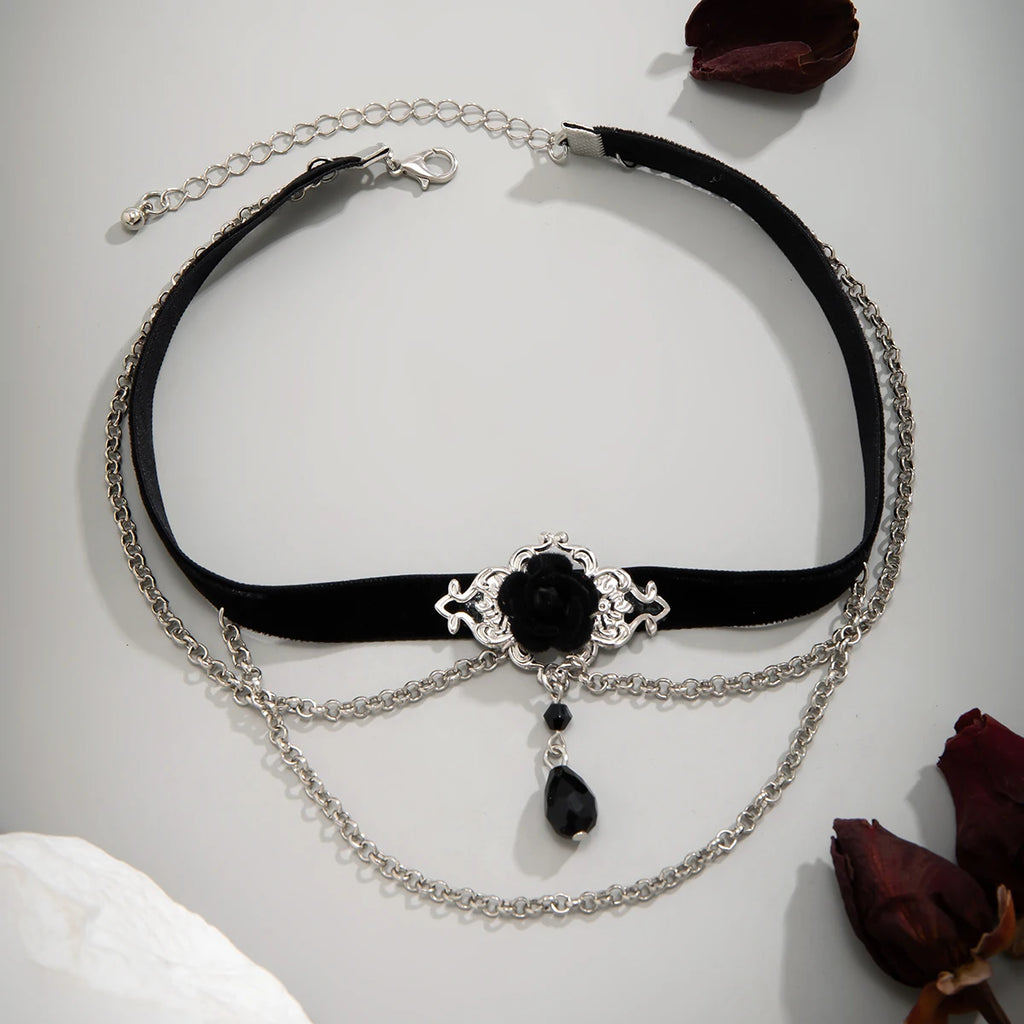 Ébène Chic – Punk Rope Choker Necklace