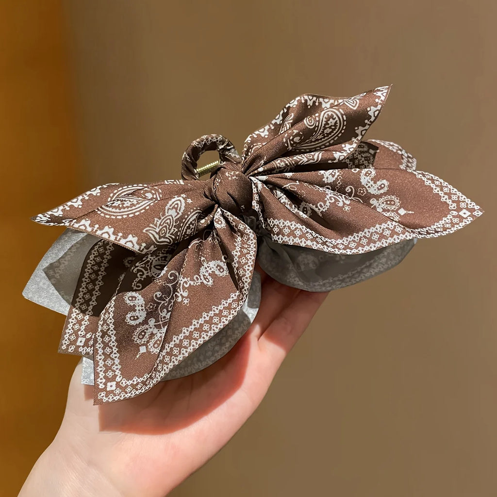 Brown Cashew Flower Hair Clip – Elegant Shark Clip for Women