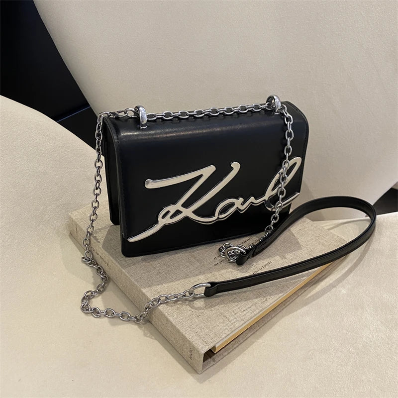 Fashion Crossbody Bag – Solid Color with Chain Strap & Magnetic Closure