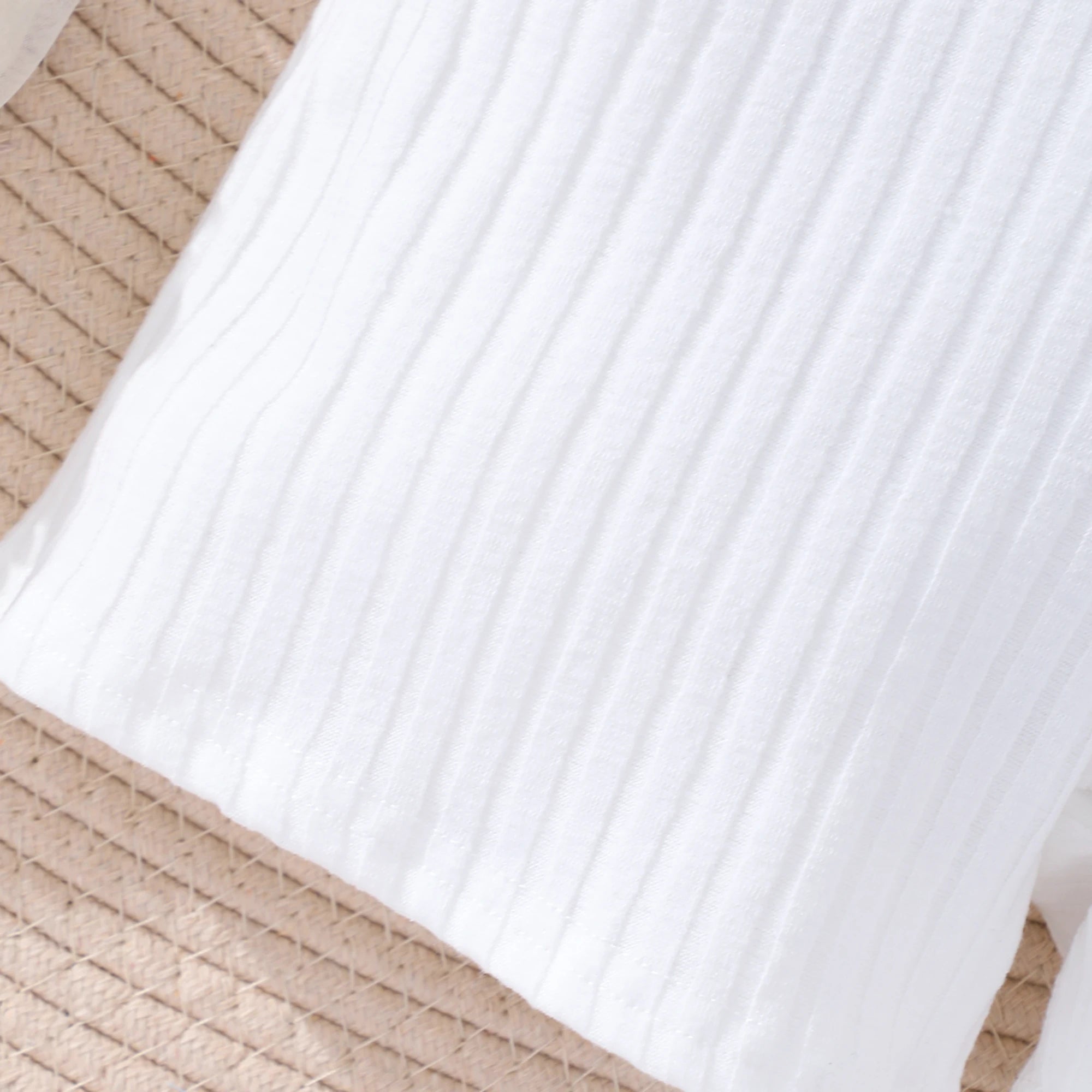 Girls Summer Romper – Short Puff Sleeve, Solid Color, Belt & Flower Satchel, Casual Fashion