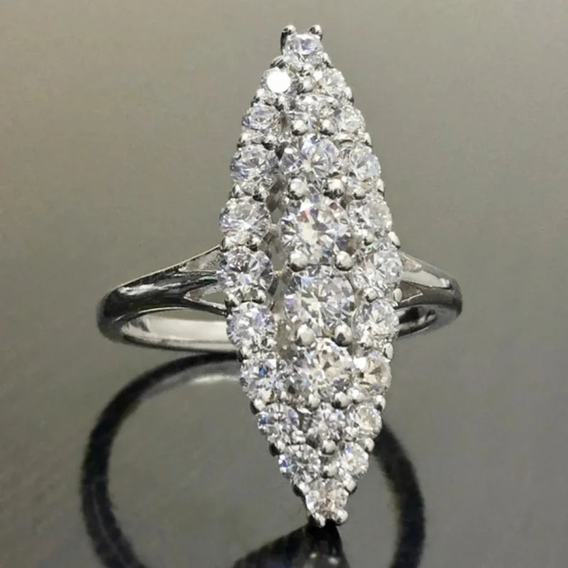 Étoile Dorée – Marquise CZ Ring