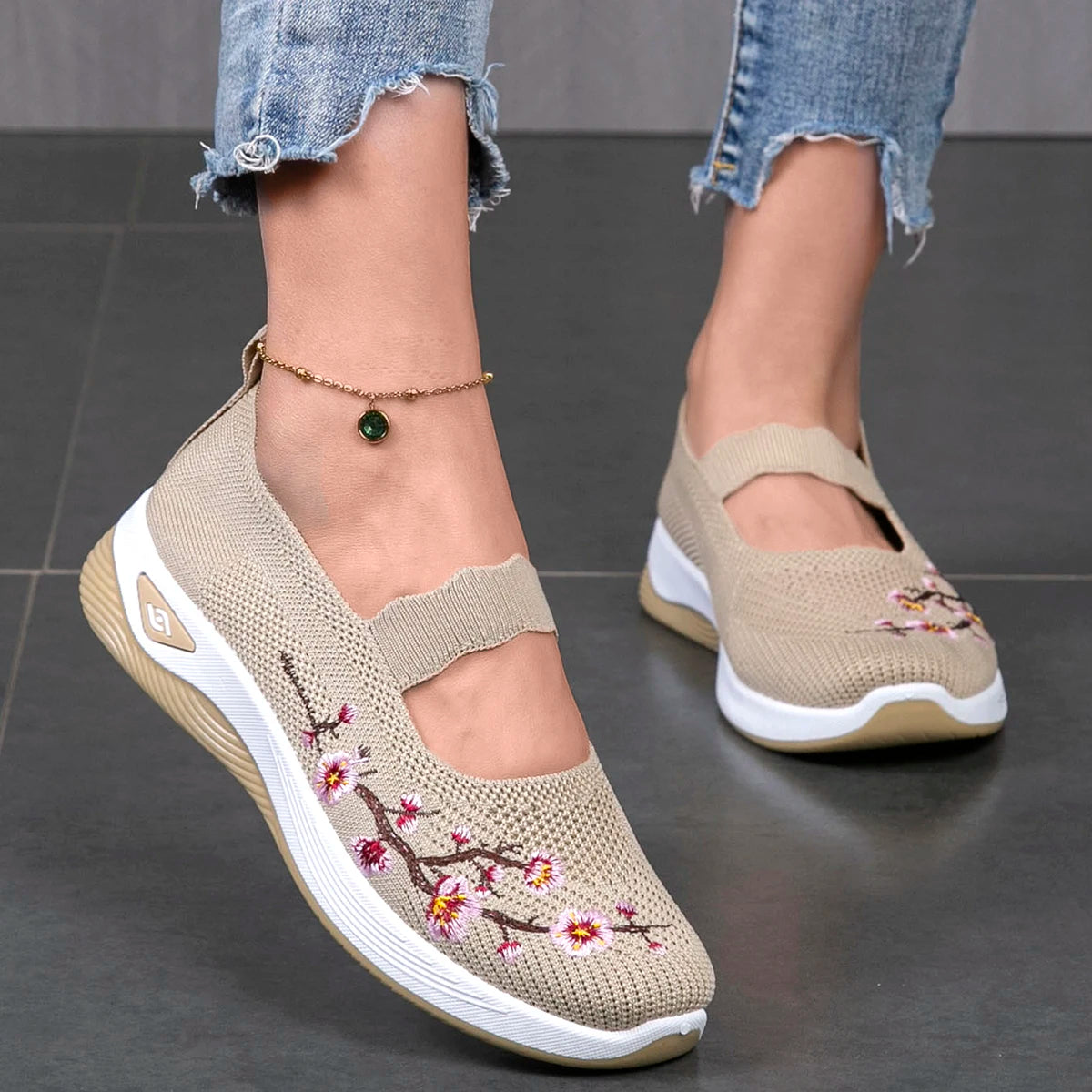 Women’s Summer Breathable Mesh Flat Sneakers – Casual Sports Shoes