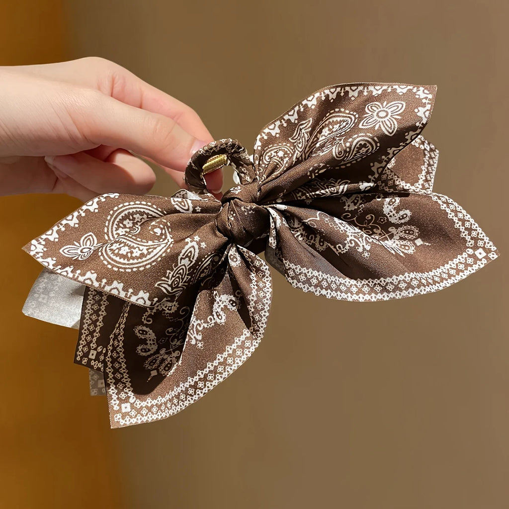 Brown Cashew Flower Hair Clip – Elegant Shark Clip for Women