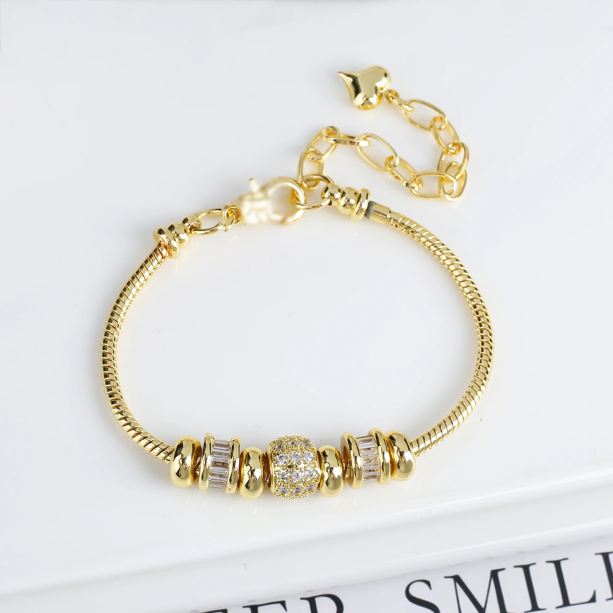 5-Leaf Clover Woven Chain Bracelet – Women’s Luxury Jewelry