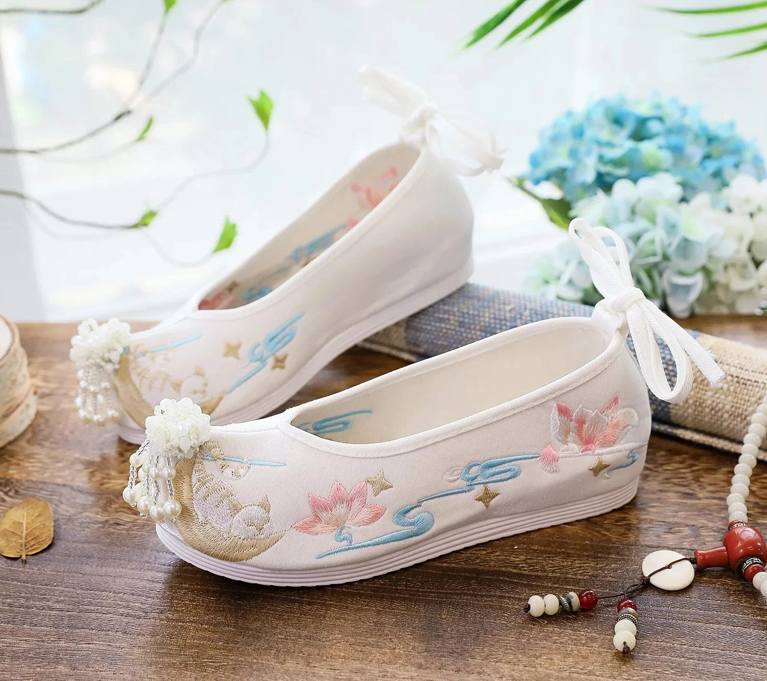 Chasing Moon Hanfu Cotton Shoes
